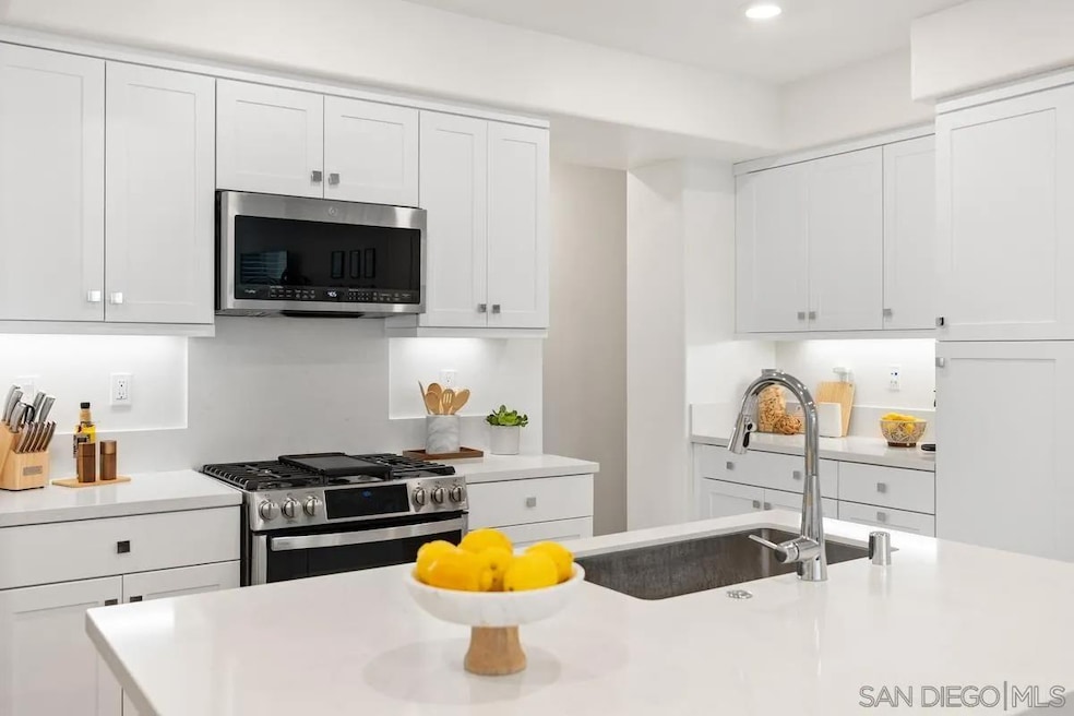 1400 Lasso Way unit 203, Mission Viejo, CA 92694 - photo 1