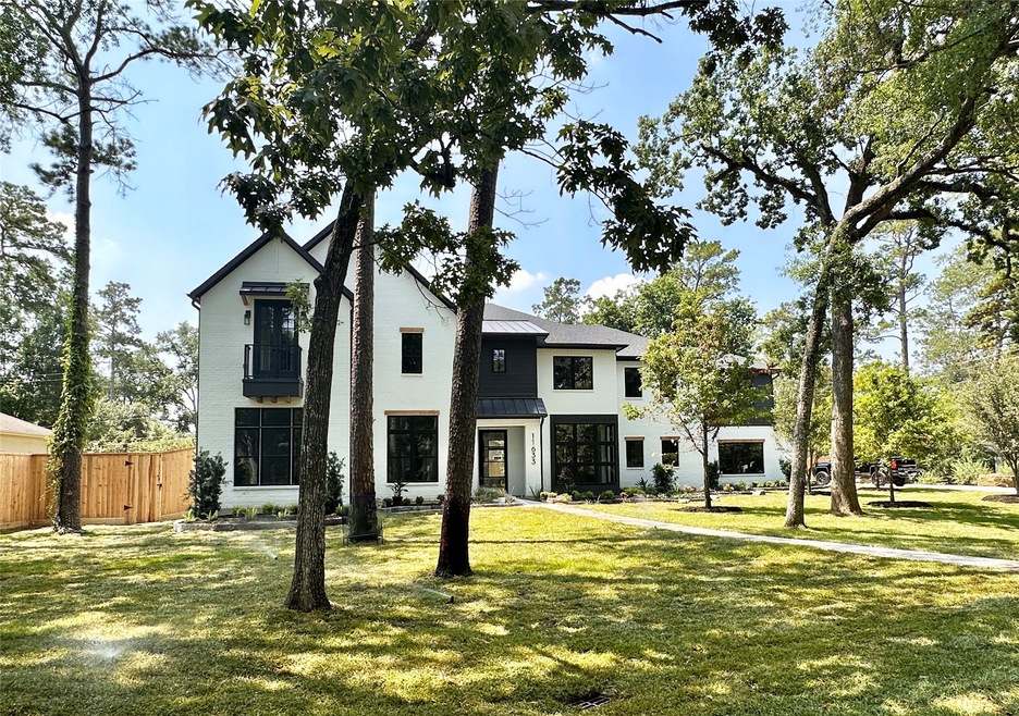 11633 Monica St, Houston, TX 77024 - photo 1