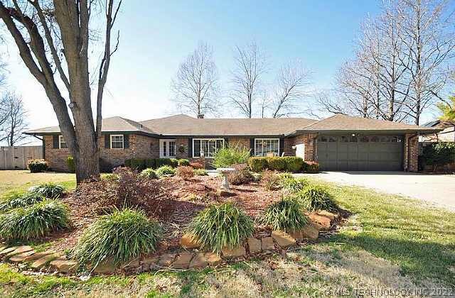 2313 Windsor Way, Bartlesville, OK 74006 - photo 1