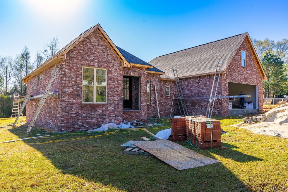 1 Exterior (1 of 3)