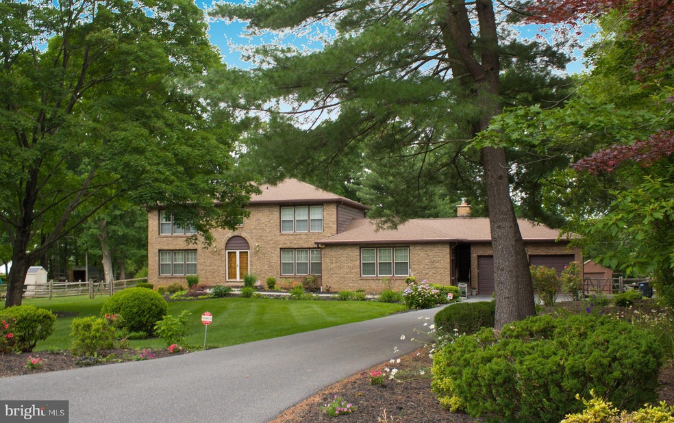 6201 Oak Hill Dr, Sykesville, MD 21784 - photo 1