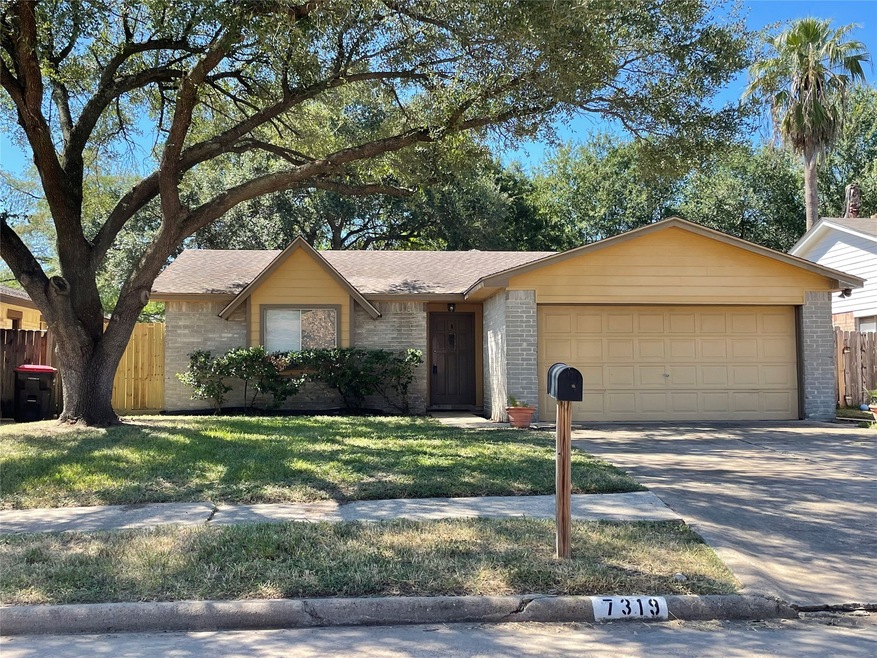 7319 Kite Hill Dr, Houston, TX 77041 - photo 1
