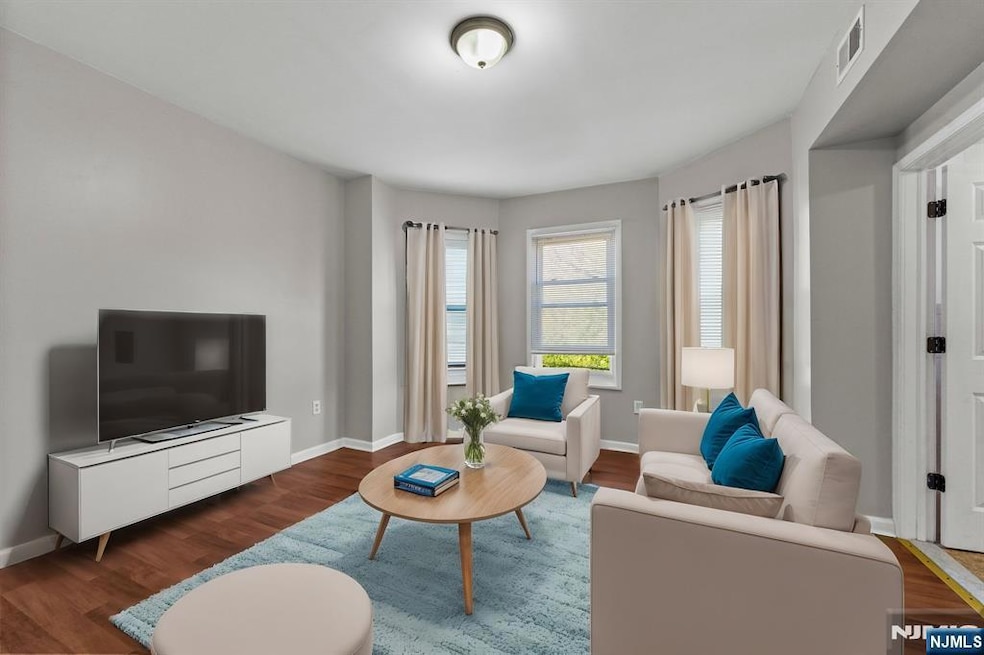 82 S 13th St unit 2, Newark, NJ 07107 - photo 1