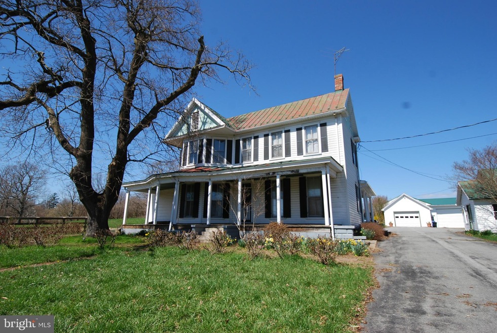 10901 Watkins Rd, Germantown, MD 20876 - photo 1