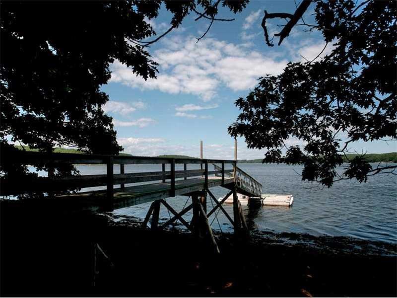 Waterfront/Dock/Pier.