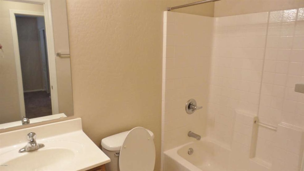 2382 Greenbriar Bath