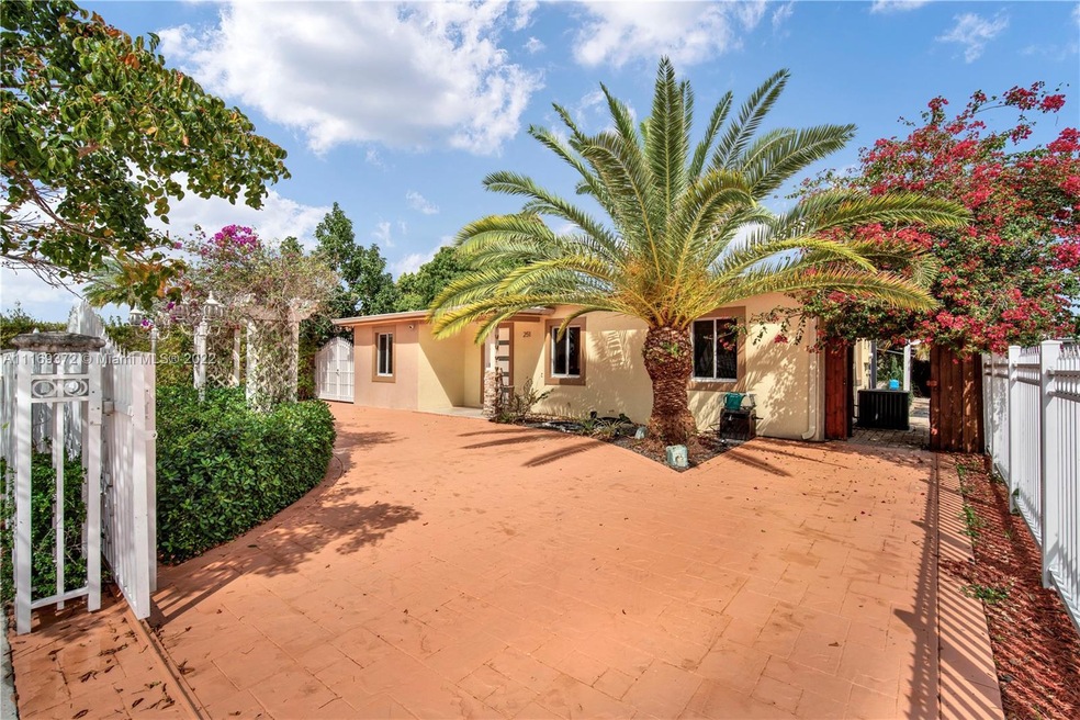 Circular Driveway Entrance