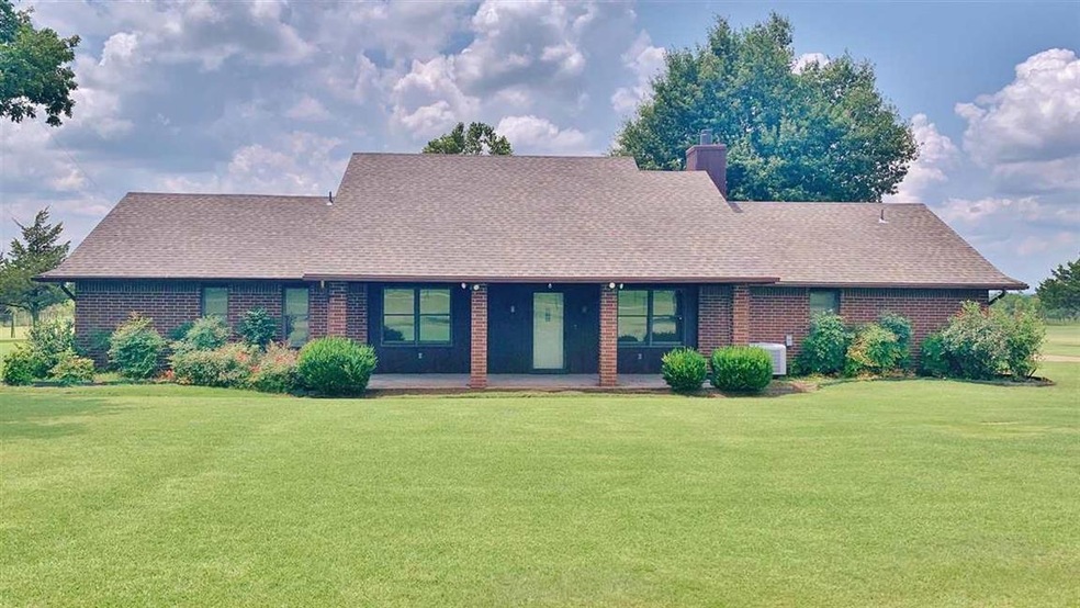 329 NW Paint Rd, Cache, OK 73527 - photo 1