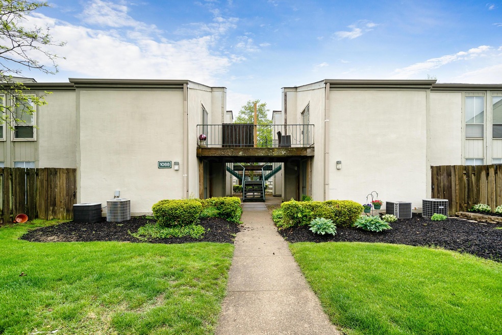 1088 Merrimar Circle SE Unit B_MLS_01