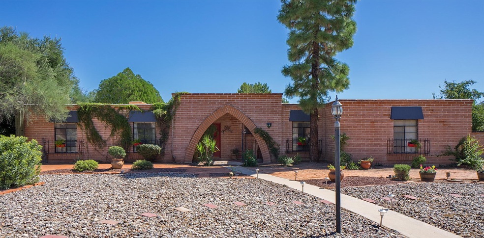 Awesome Curb Appeal!