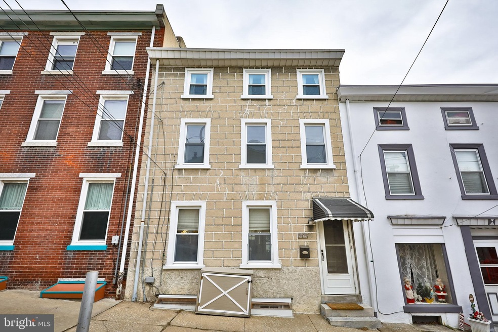 151 Carson St, Philadelphia, PA 19127 - photo 1