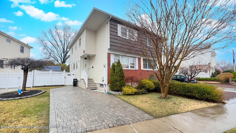 69 Jaffe St, Staten Island, NY 10314 - photo 1