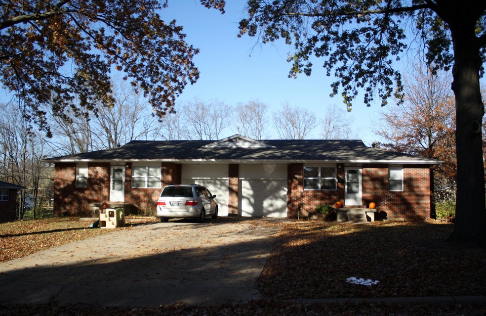 2701 summit a-b
