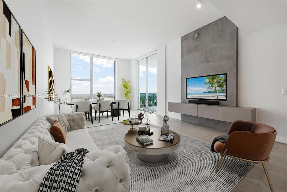 Tao Sawgrass unit 2708S, Plantation, FL 33323 - photo 1