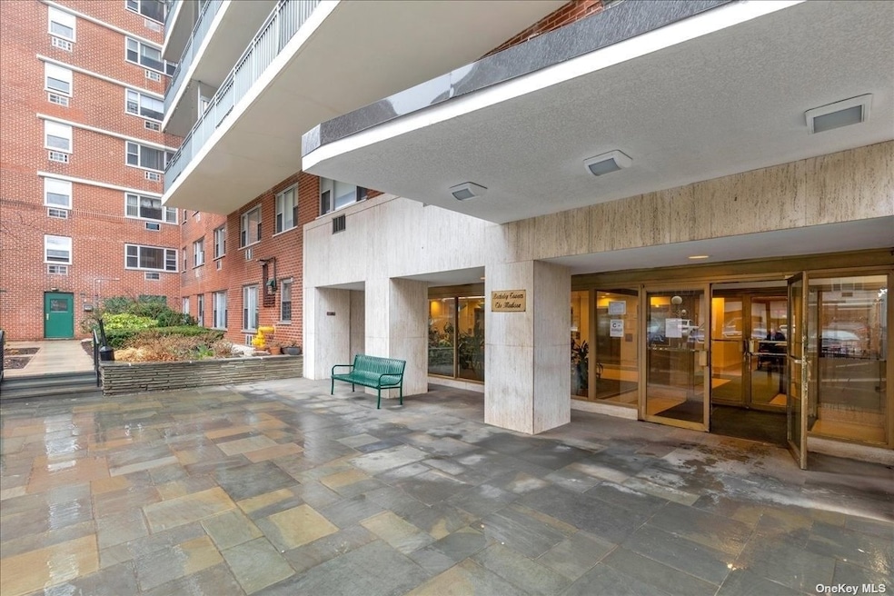 Sold $662,000 • Co-Listing Agent