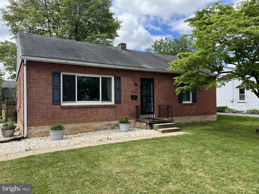 2022 Ursinus Ave, Lancaster, PA 17603 - photo 1