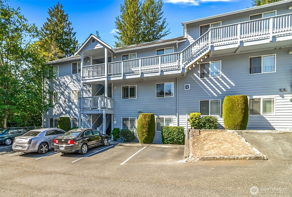 9727 18th Ave W unit B202, Everett, WA 98204 - photo 1