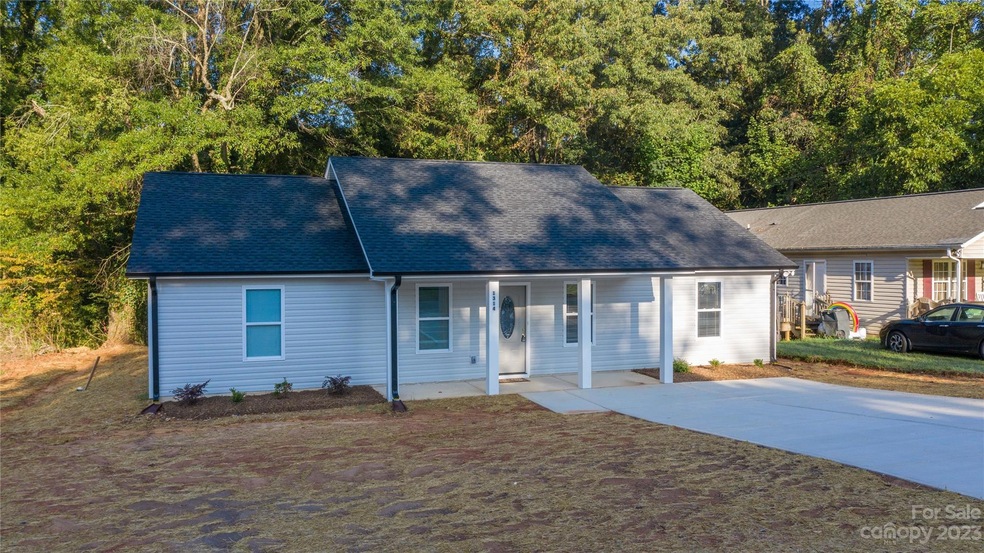 1314 Harris St, Statesville, NC 28677 - photo 1