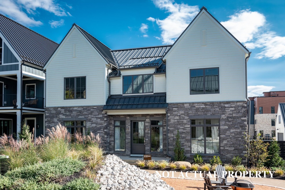 2827 Katmai Dr, Columbus, OH 43228 - photo 1