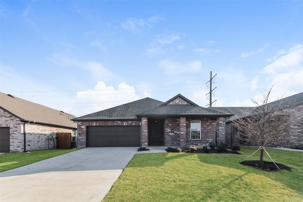 8120 Brookhaven Dr, McKinney, TX 75071 - photo 1