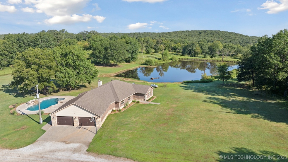 20319 Grayson Rd, Henryetta, OK 74437 - photo 1