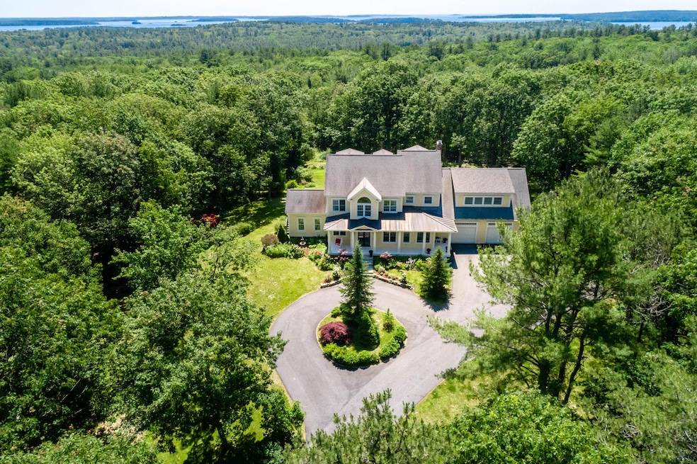 35 Rosemary Ln, Freeport, ME 04032 - photo 1