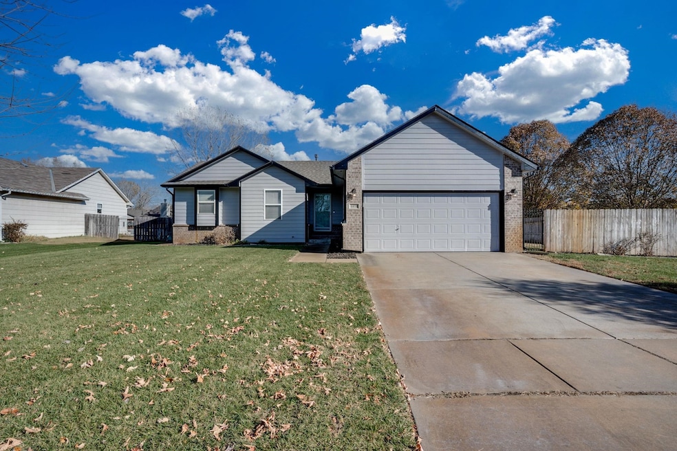 4410 S Saint Paul Cir, Wichita, KS 67217 - photo 1