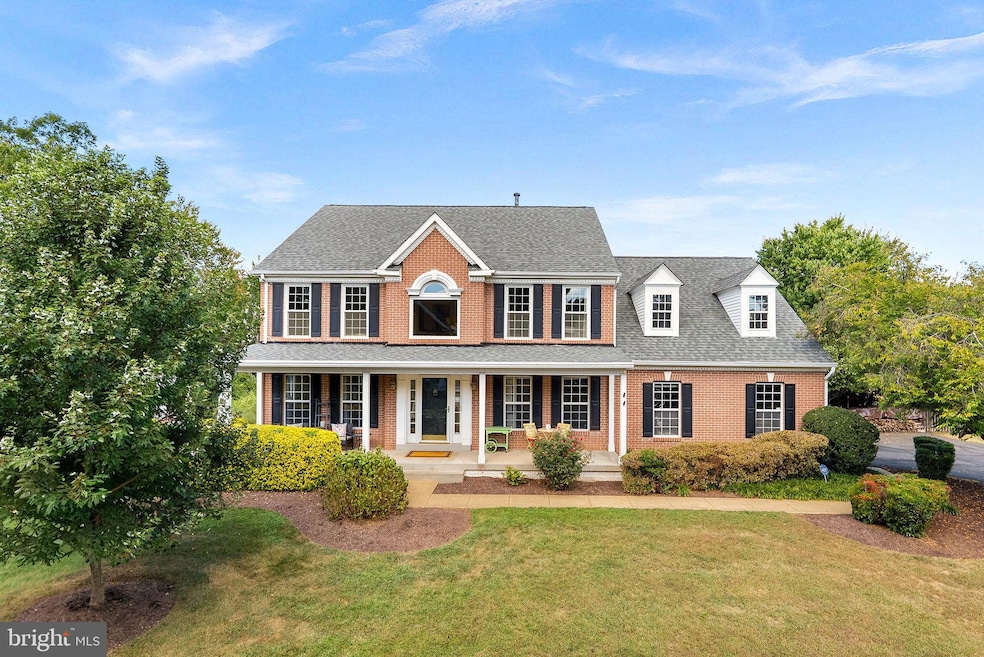 12902 Tarragon Ct, Herndon, VA 20171 - photo 1