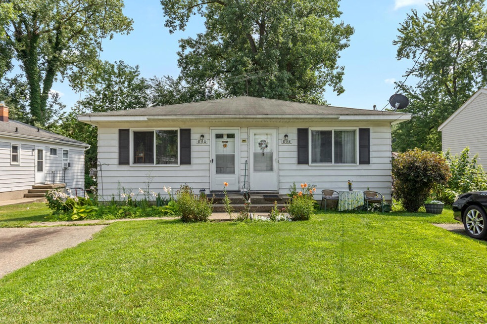 836 Cutler St SW unit 838, Wyoming, MI 49509 - photo 1