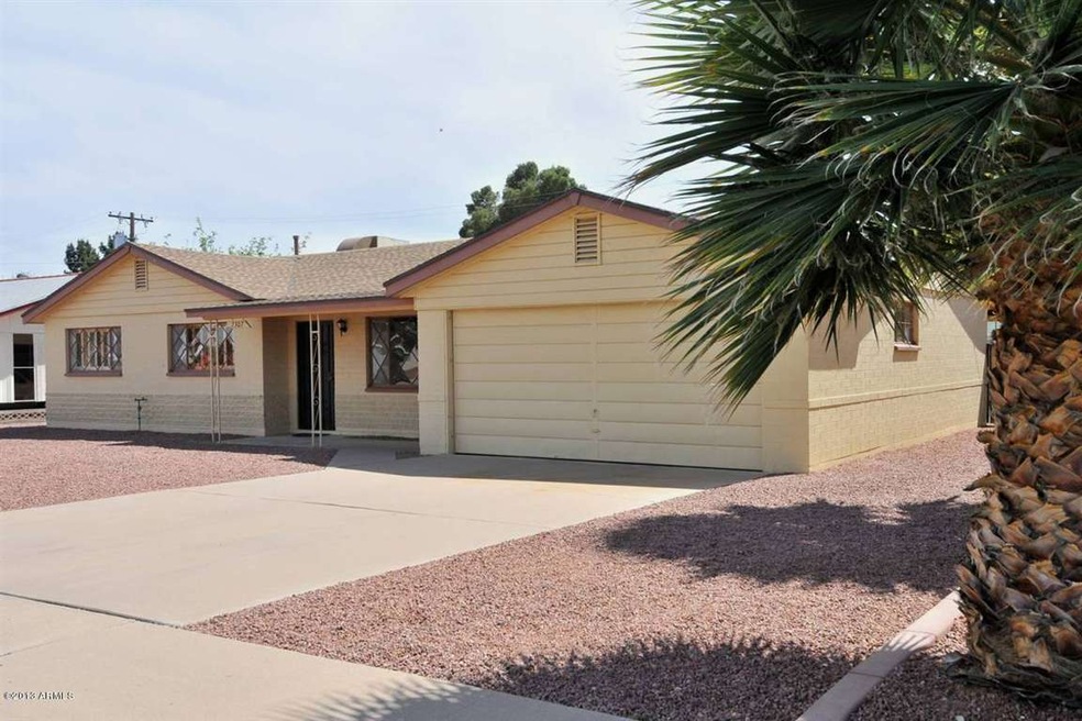 BEAUTIFUL CURB APPEAL