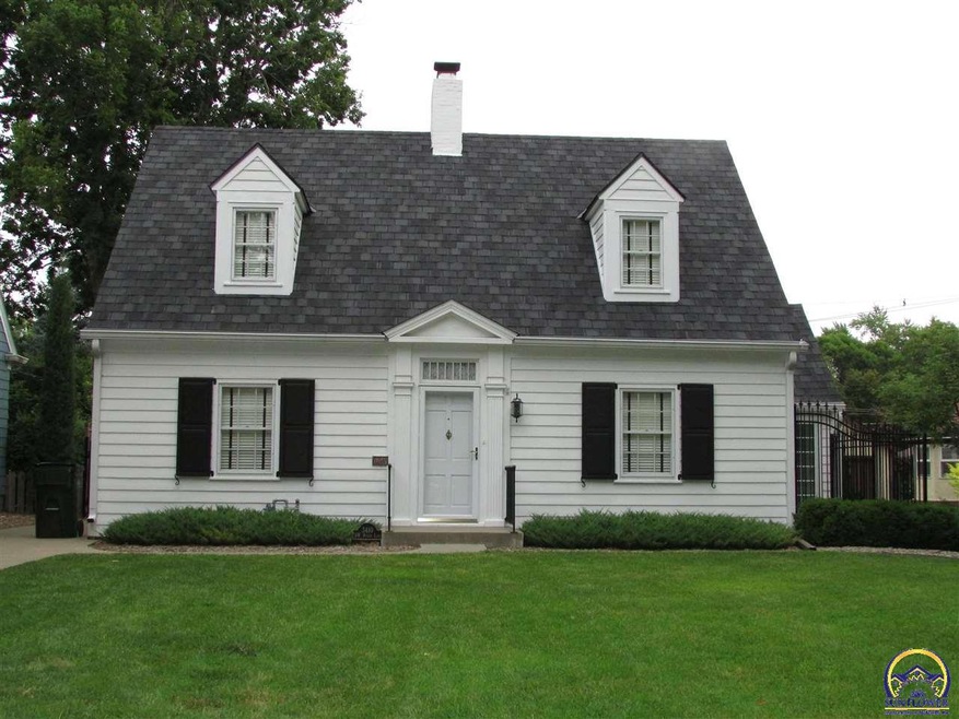 3410 SW Avalon Ln, Topeka, KS 66604 - photo 1