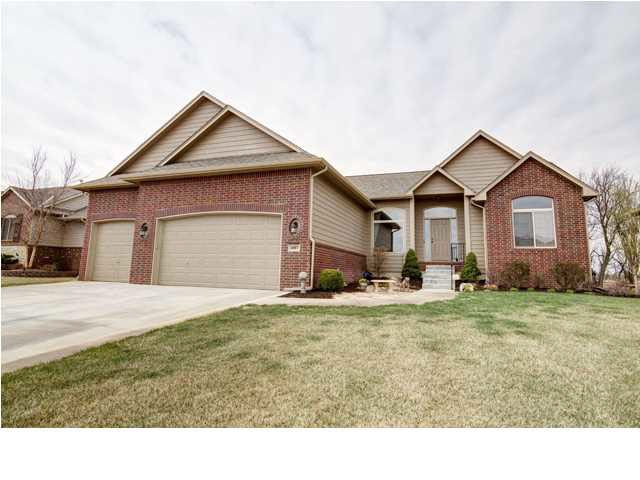 4407 N Cimarron 5 BR 3 BA 3 Car Garage Finished Vi