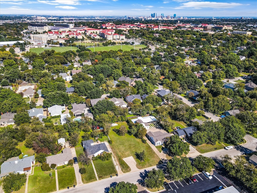 For Sale $475,000 • Co-Listing Agent