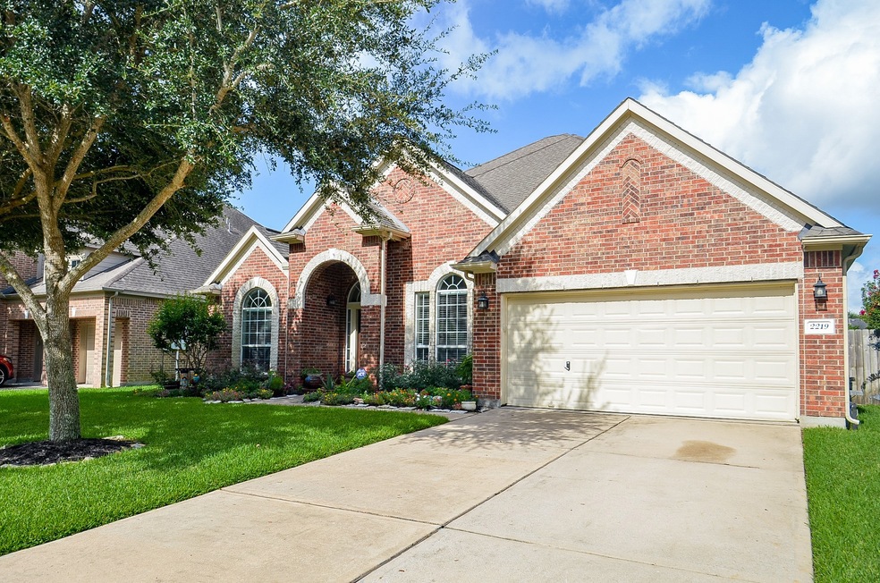 2219 Trinity Manor Ln, Richmond, TX 77469 - photo 1