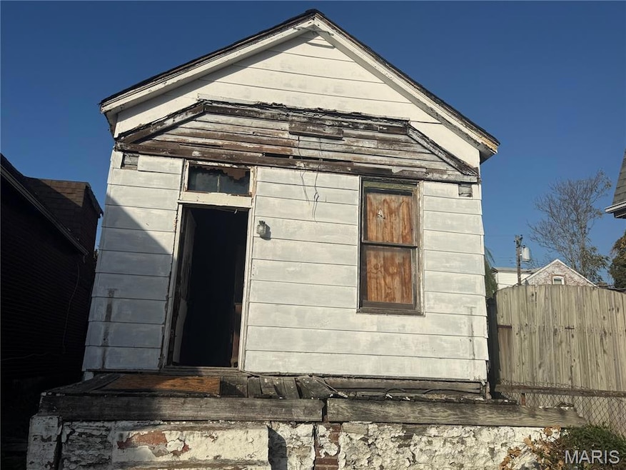 3851 Illinois Ave, Saint Louis, MO 63118 - photo 1