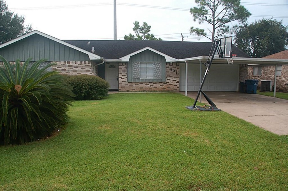 1801 Cypress Dr, Richmond, TX 77469 - photo 1