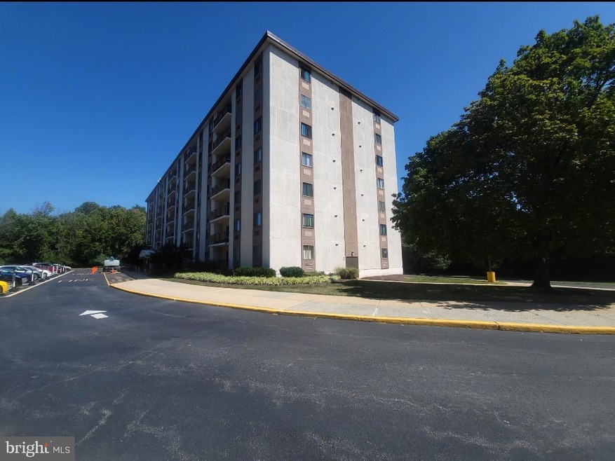 27103 Valley Run Dr unit 103, Wilmington, DE 19810 - photo 1