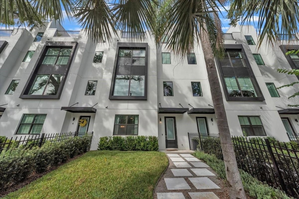 For Sale $899,000 • Co-Listing Agent