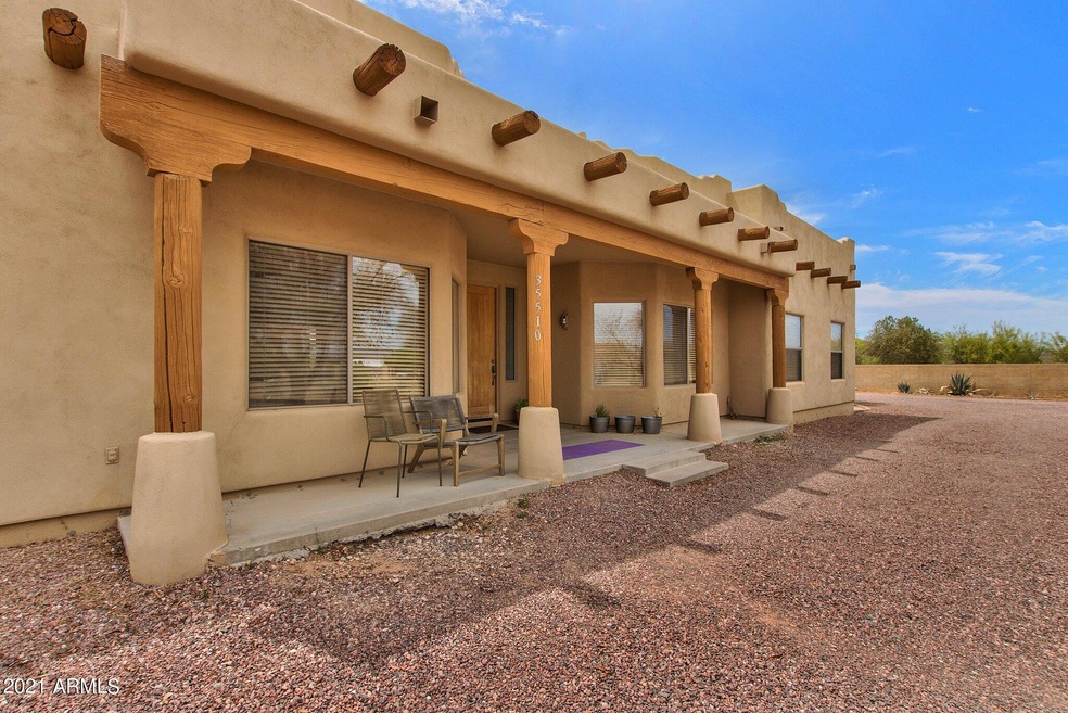 COVERED FRONT PORCH
