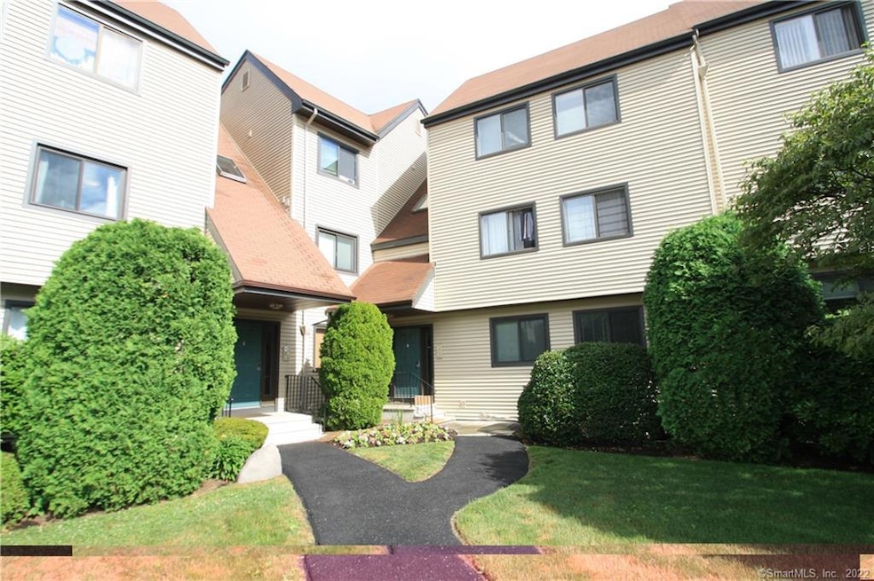 3 Seir Hill Rd unit D1, Norwalk, CT 06850 - photo 1