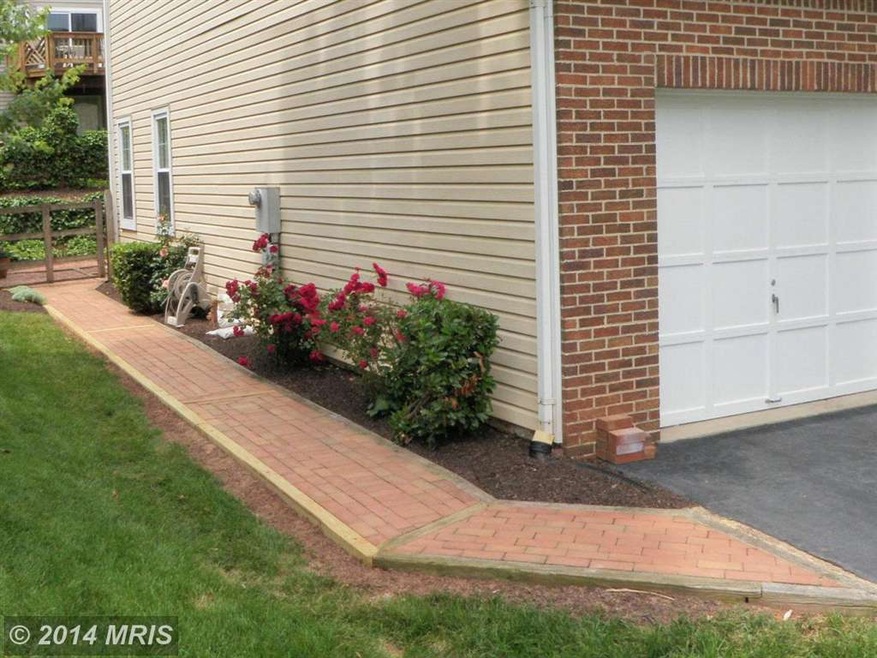 46459 Cedarhurst Dr, Sterling, VA 20165 - photo 1