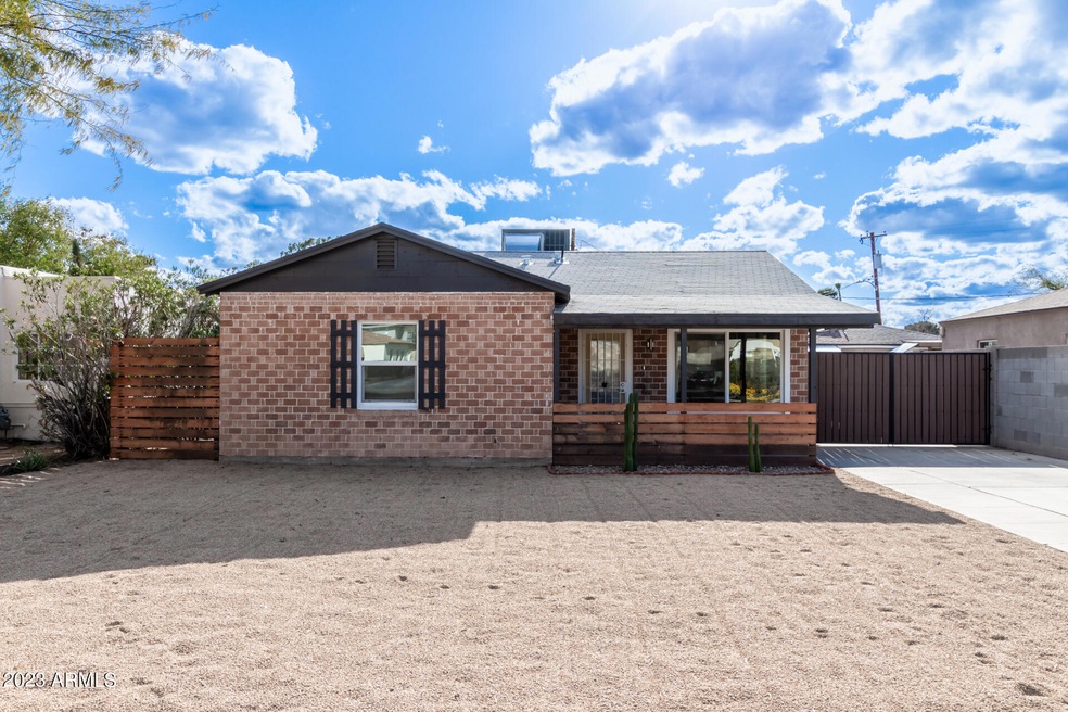 2734 N Greenfield Rd, Phoenix, AZ 85006 - photo 1