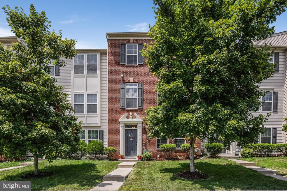 43018 Spyder Place, Chantilly, VA 20152 - photo 1