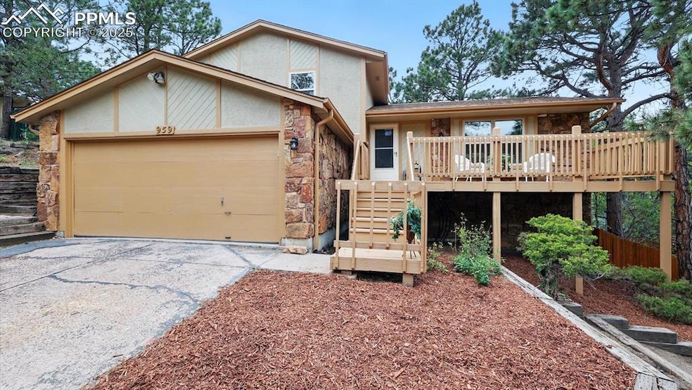 Beautifully updated 4-level home in the tranquil community of Pulpit Rock Park.