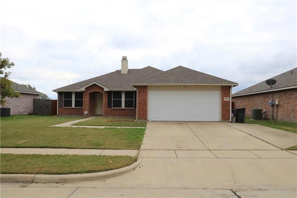 2912 Jamestown Dr, Wylie, TX 75098 - photo 1