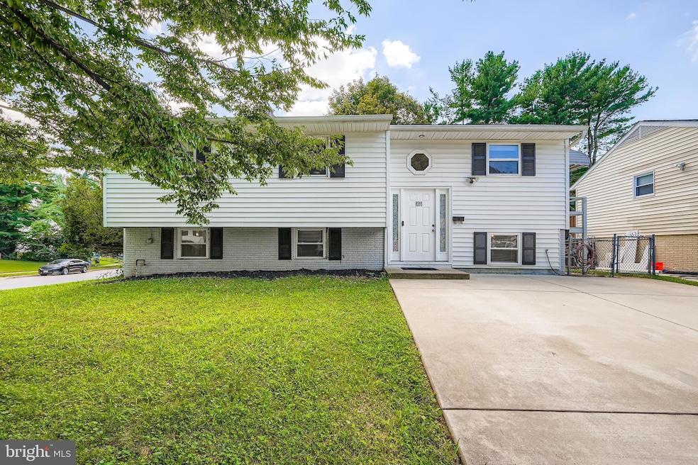 For Sale $399,900 • Co-Listing Agent