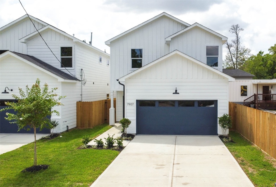 7907 James Franklin St, Houston, TX 77088 - photo 1
