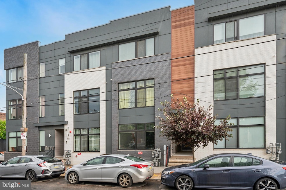 514 W Montgomery Ave unit 2, Philadelphia, PA 19122 - photo 1