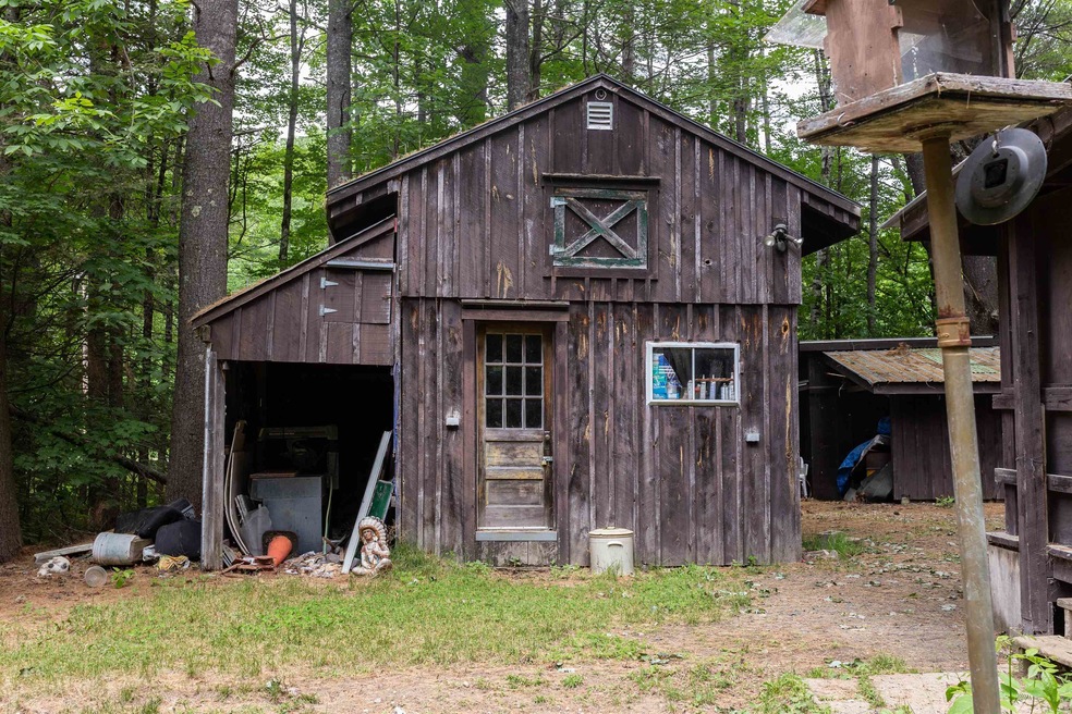 2357 Nh Route 118, Dorchester, NH 03266 - photo 1