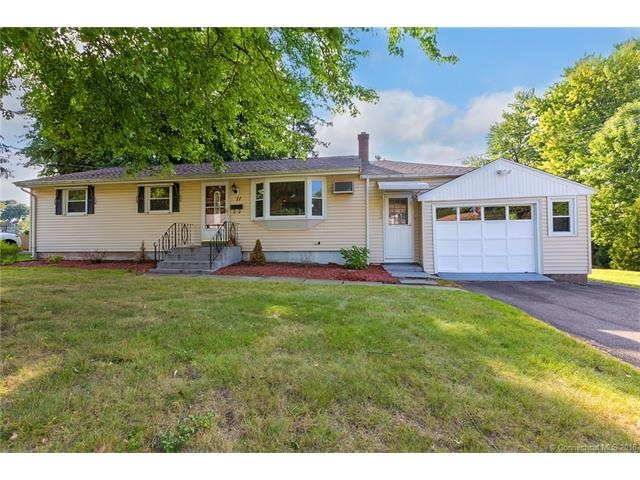 3 Bedroom Ranch in Mint condition! New Roof, windo